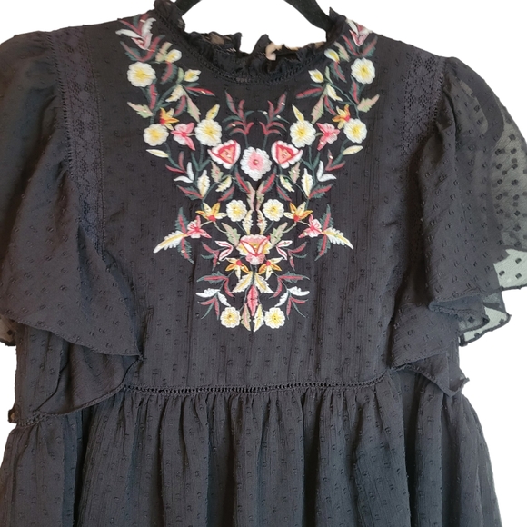 Zara Floral Boho Romantic Feminine Black Embroidered Top, Size Medium - Picture 3 of 6
